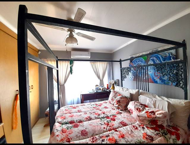 3 BEDROOM TOWNHOUSE FOR SALE IN ARCON PARK